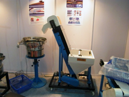 Cap Feeding System